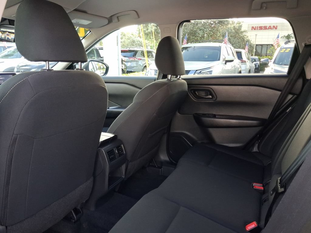 Certified 2025 Nissan Rogue S FWD image 7