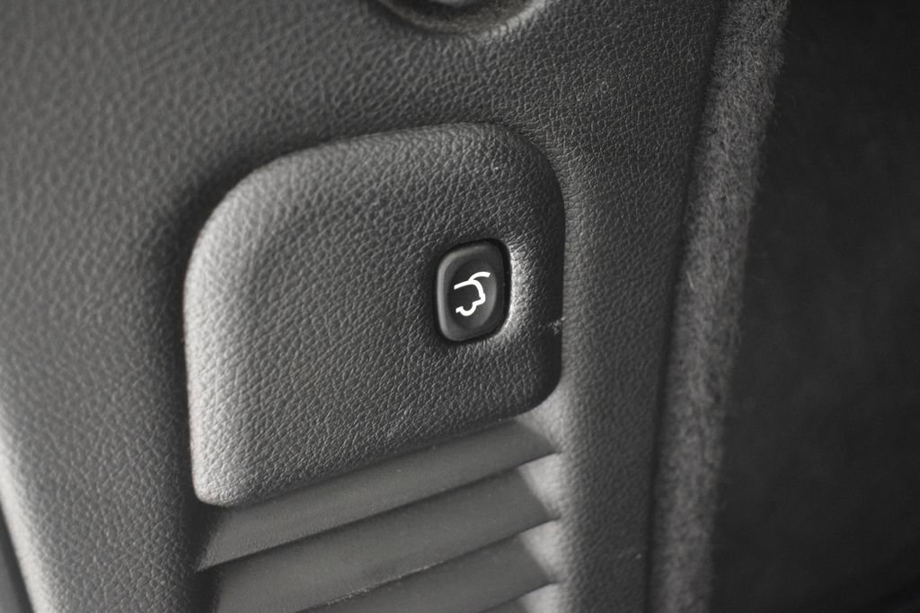 Certified 2021 Dodge Durango R/T w/ Technology Group image 26