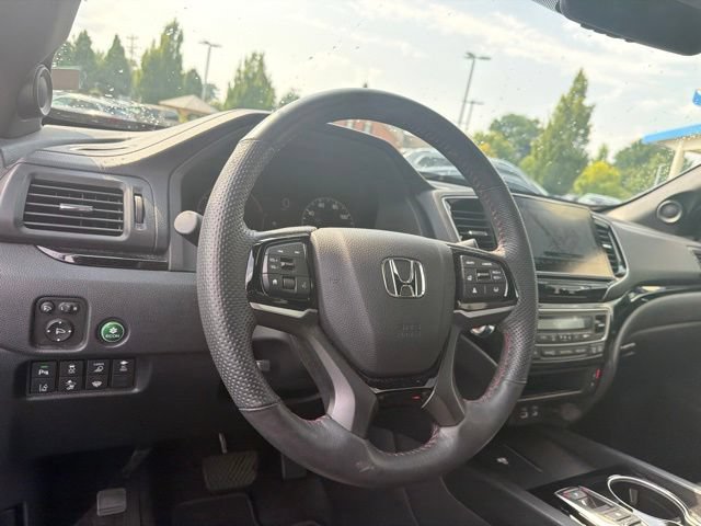 Certified 2024 Honda Ridgeline Black Edition image 16
