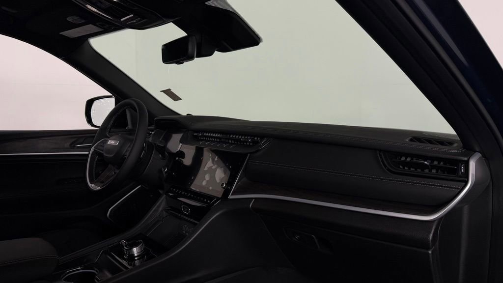 New 2026 Jeep Grand Cherokee Limited AWD/4WD image 35