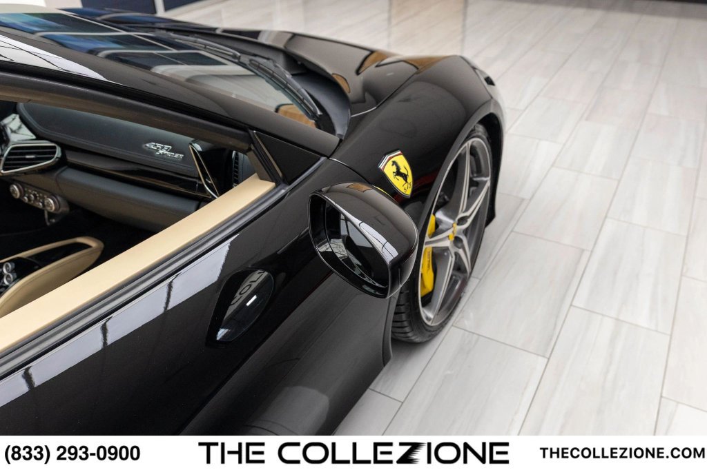 Used 2015 Ferrari 458 Spider RWD image 33