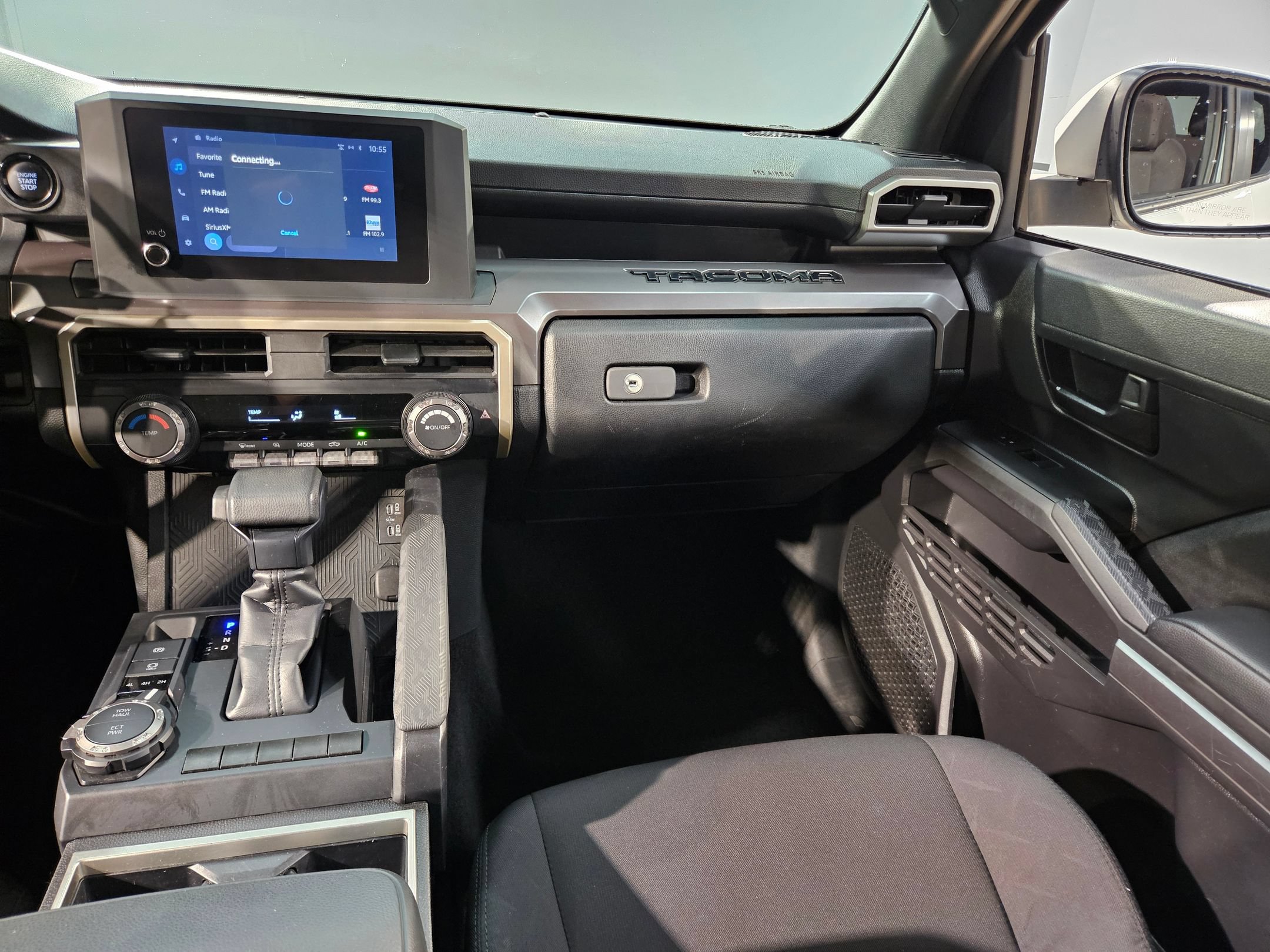 Used 2025 Toyota Tacoma SR5 AWD/4WD image 11