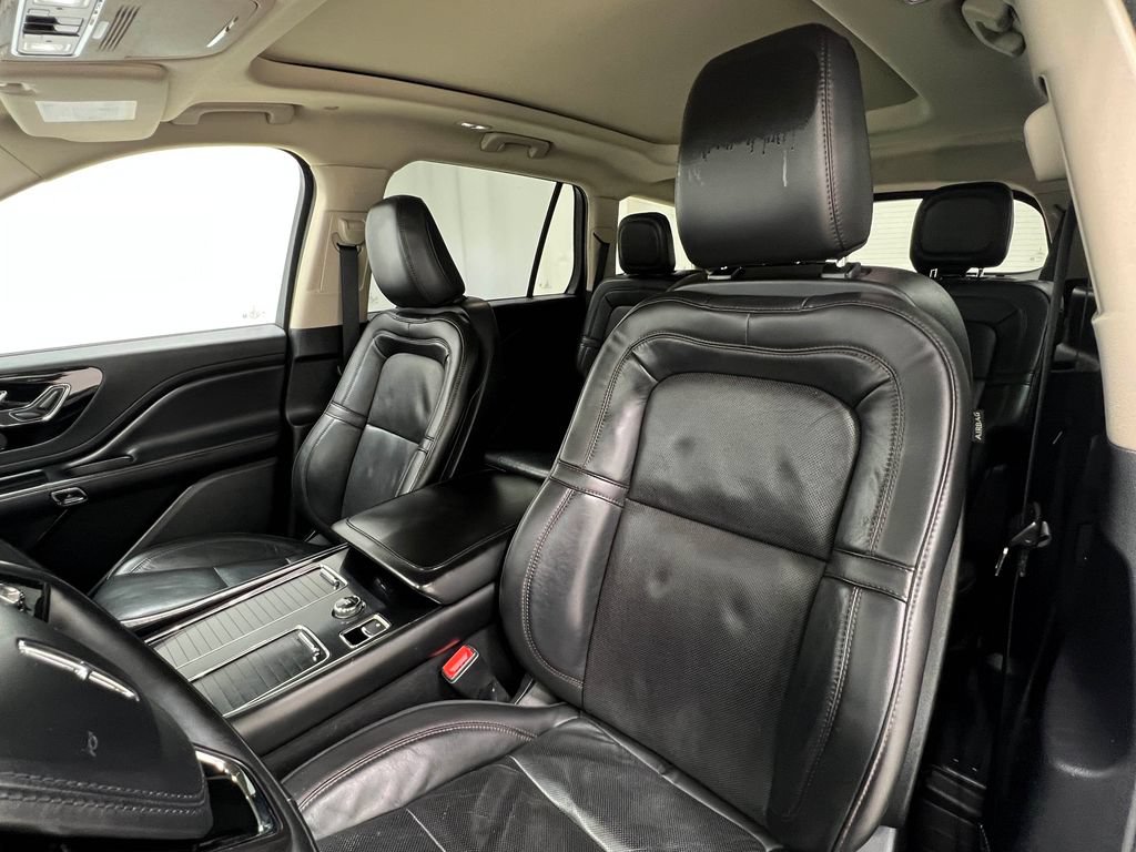 Used 2022 Lincoln Aviator Reserve w/ Equipment Group 201A AWD/4WD image 15