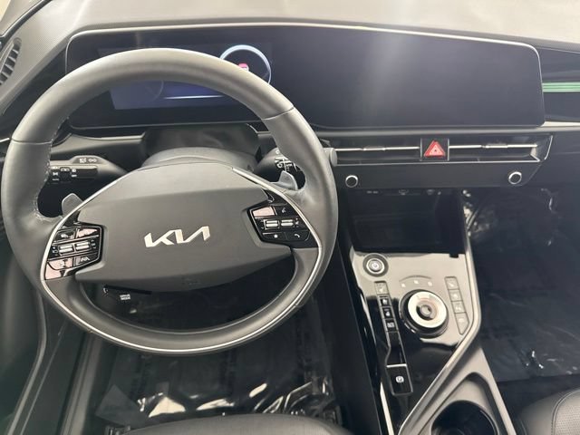 Certified 2024 Kia Niro Wave w/ Wave Preserve Package FWD image 24