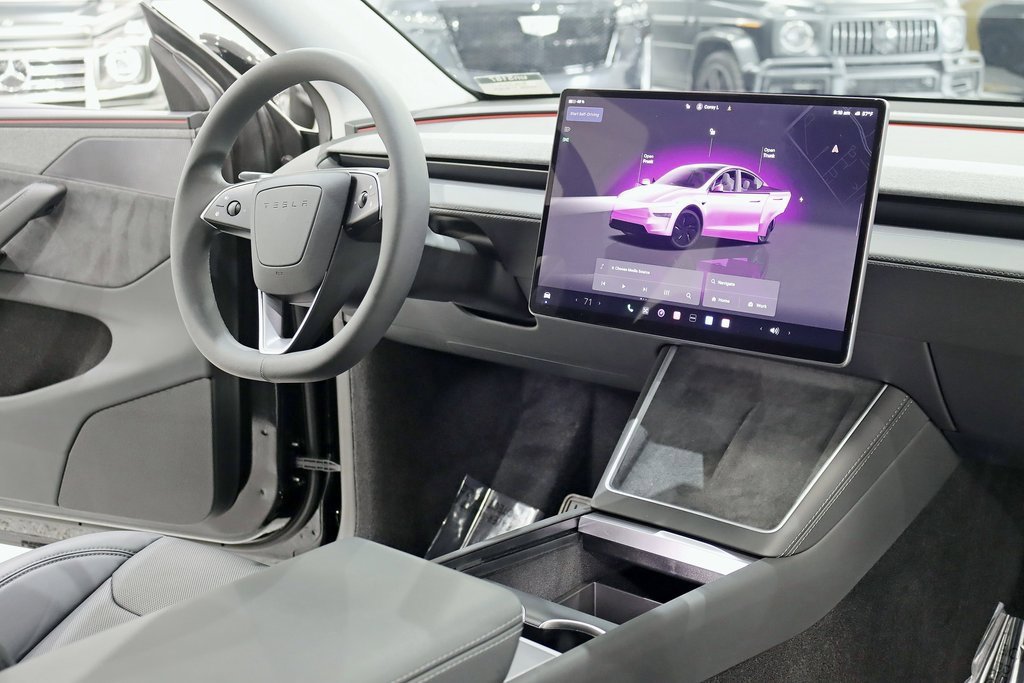 Used 2026 Tesla Model Y AWD image 31