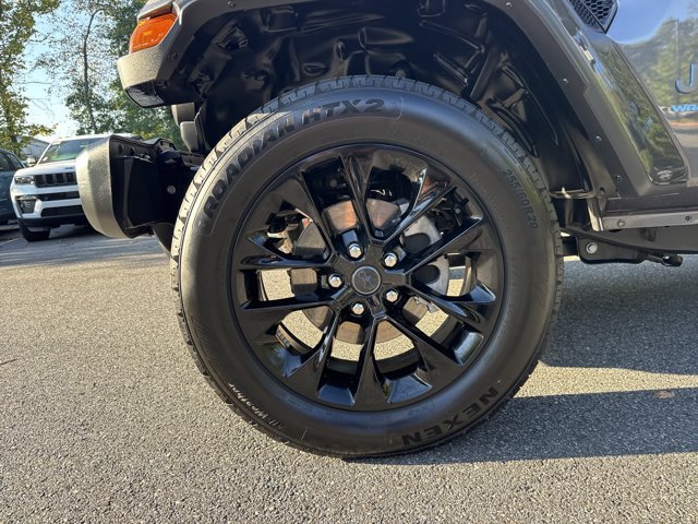 Certified 2025 Jeep Wrangler Unlimited Sahara w/ Safety Group AWD/4WD image 10