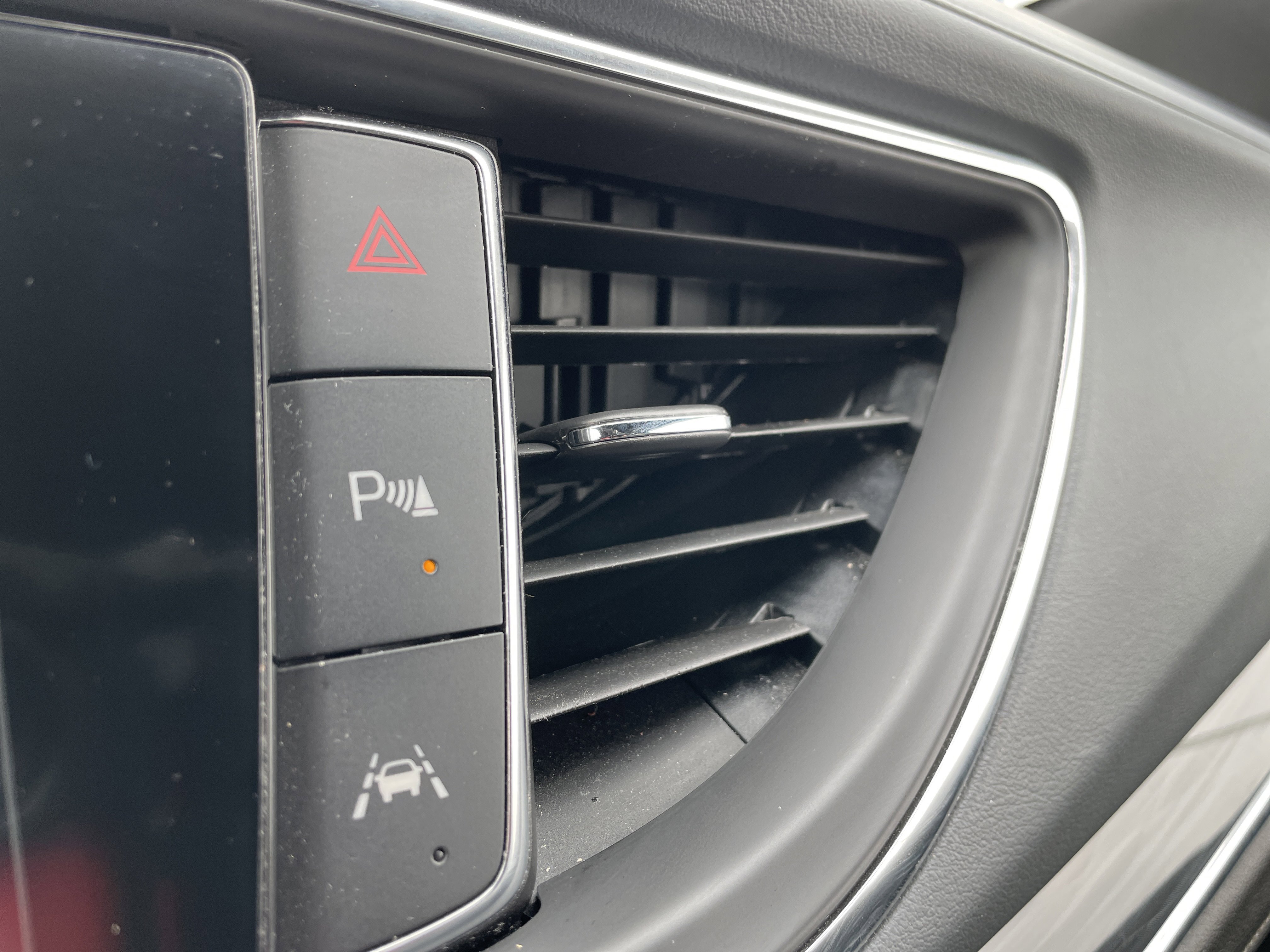 Used 2023 Buick Enclave Essence w/ Experience Buick Package image 42