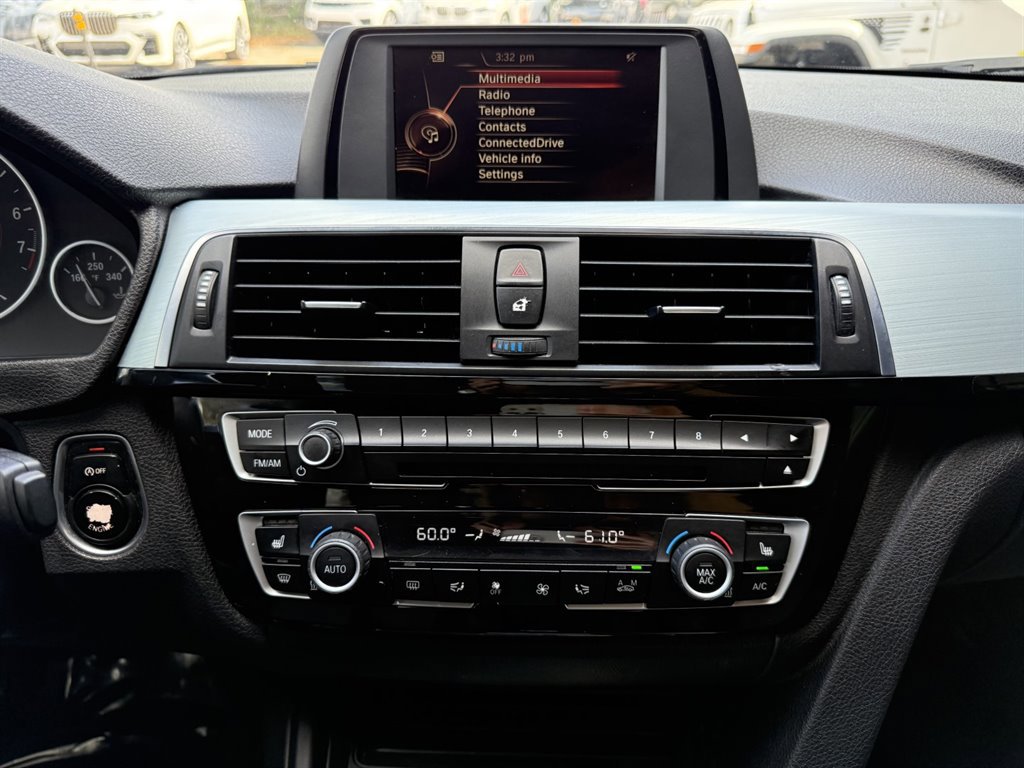 Used 2016 BMW 328i Sedan w/ Driver Assistance Package image 26