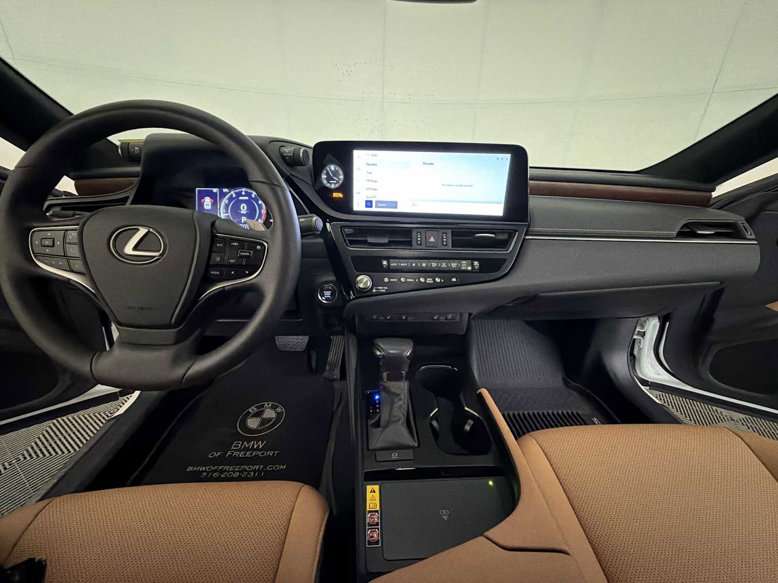 Used 2024 Lexus ES 350 w/ Premium Package image 14