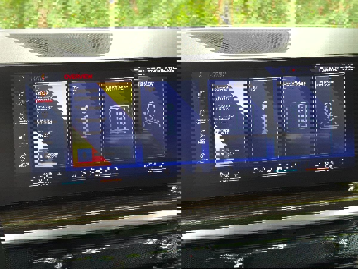 Used 2025 BMW X7 xDrive40i image 46