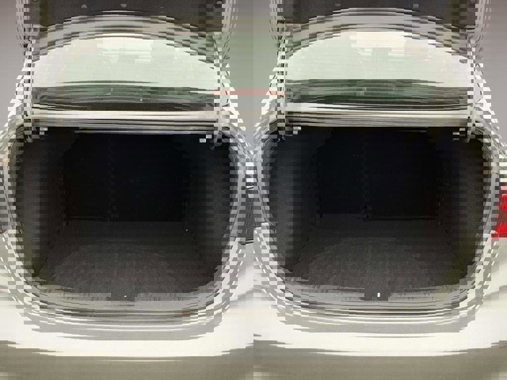 Used 2024 Kia Forte LXS image 12