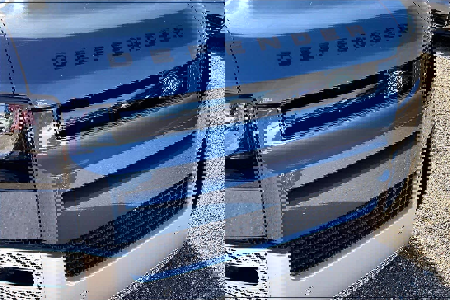 Used 2021 Land Rover Defender 110 S image 28