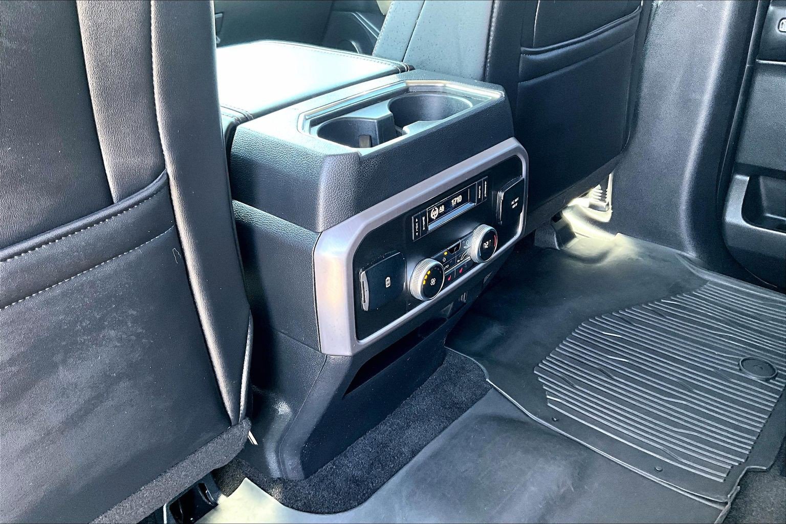 Used 2018 Ford Expedition Platinum image 10