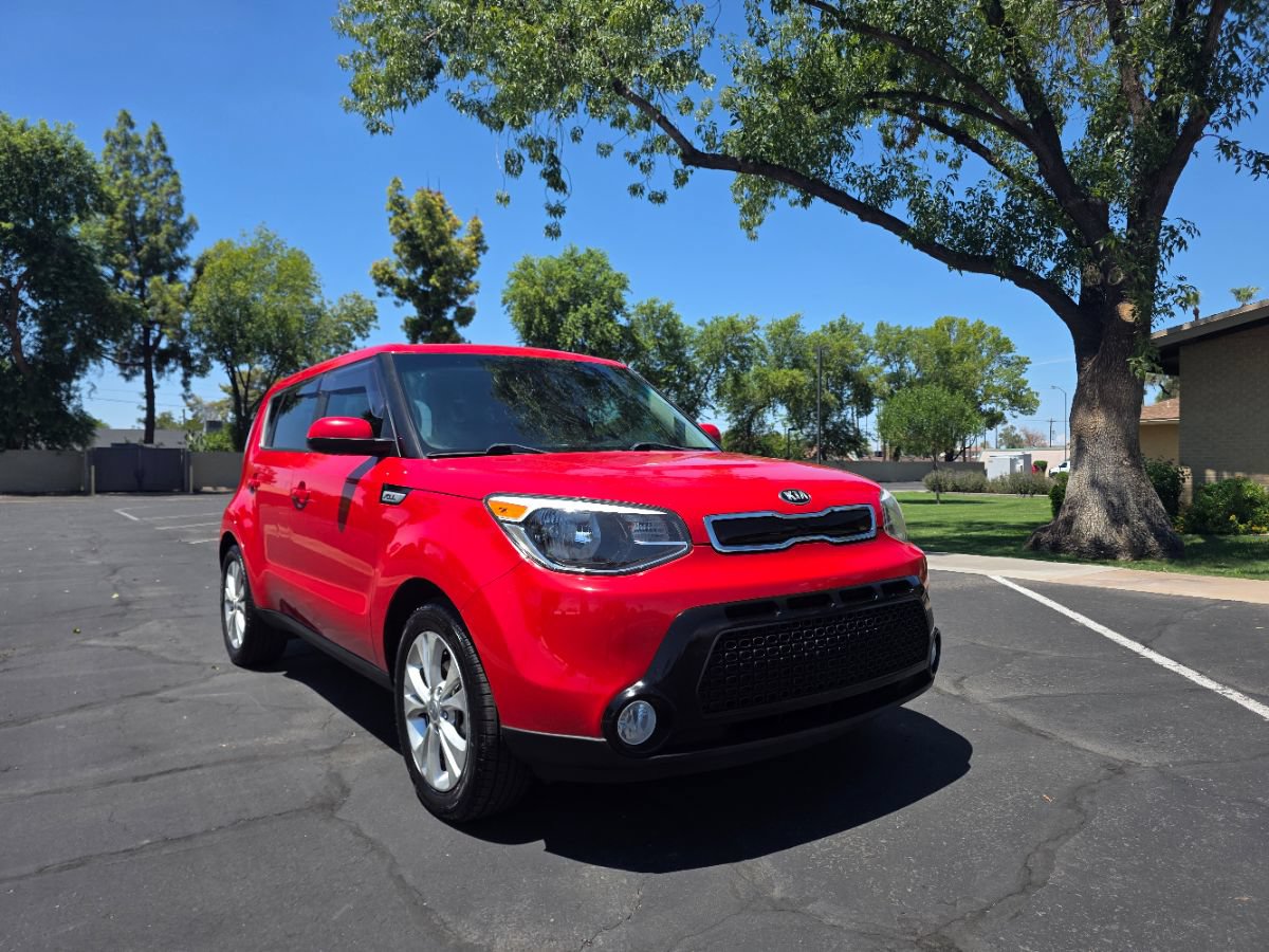 Used 2016 Kia Soul + FWD image 1