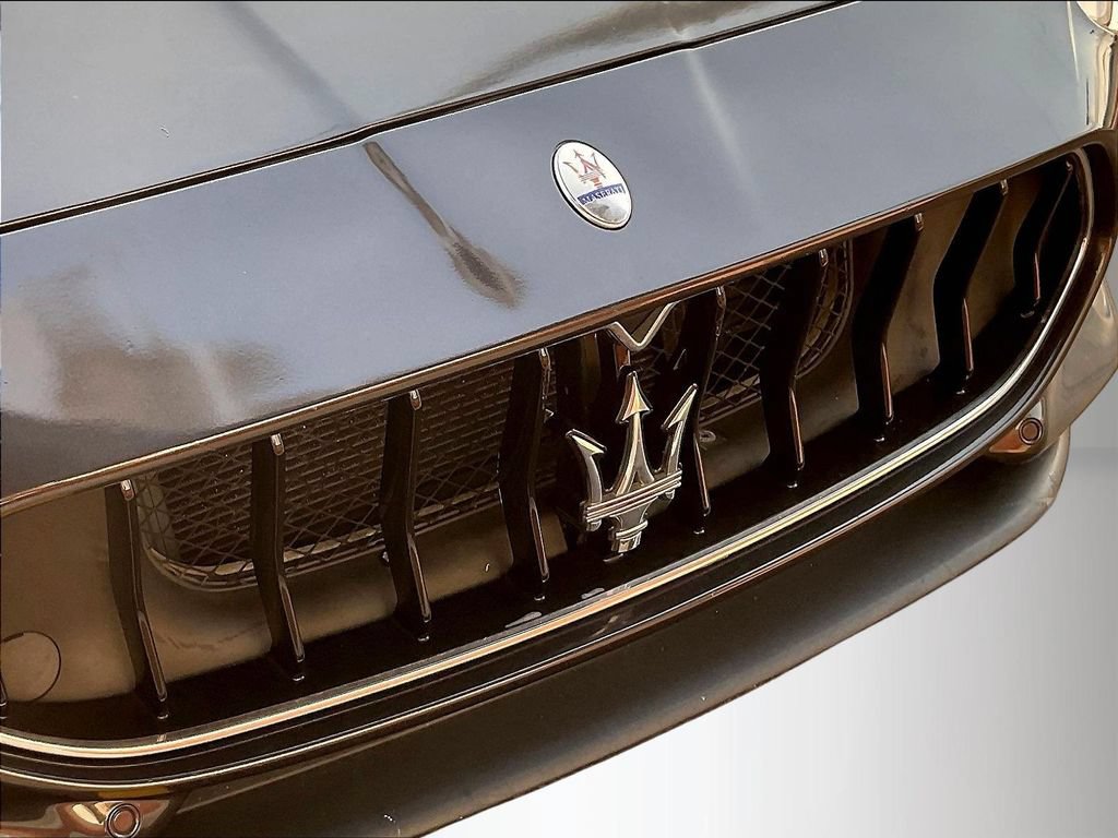 Used 2018 Maserati GranTurismo Sport RWD image 32