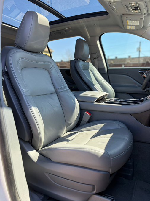 Used 2021 Lincoln Aviator Reserve w/ Elements Package Plus image 17
