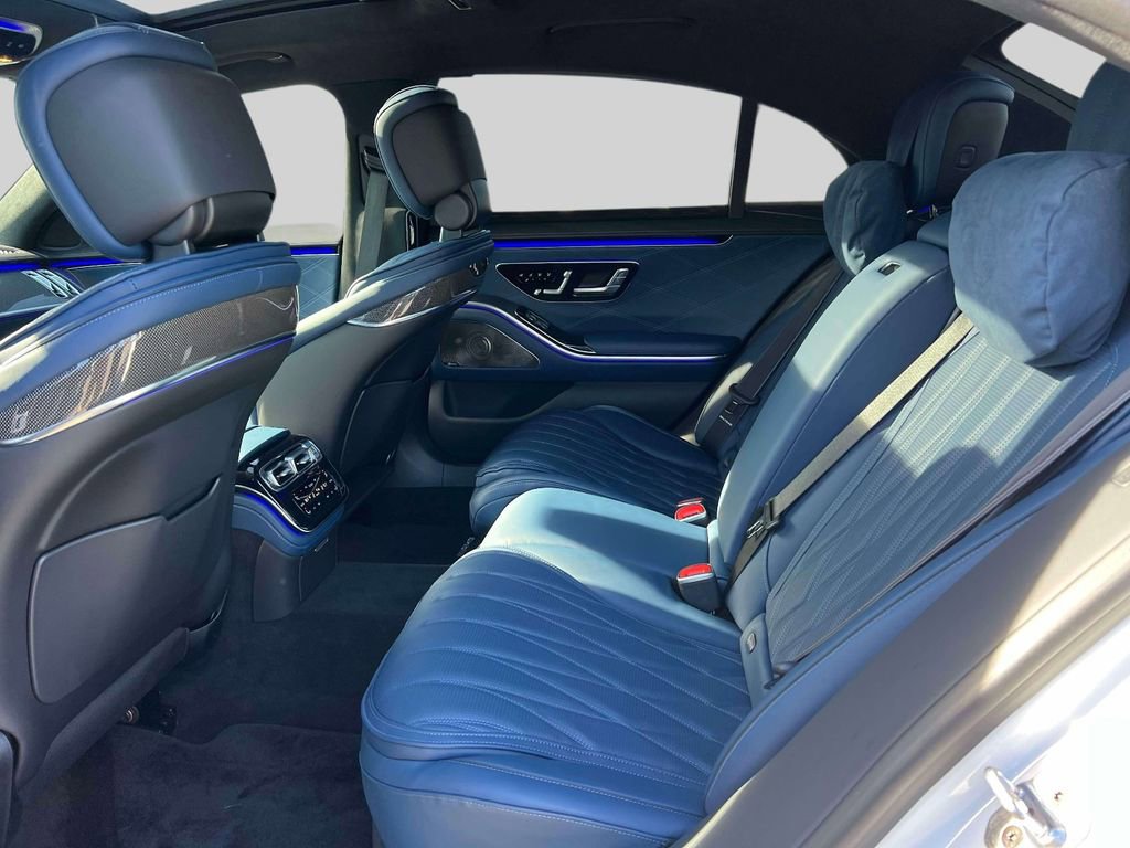 Used 2025 Mercedes-Benz S 63 AMG S image 12