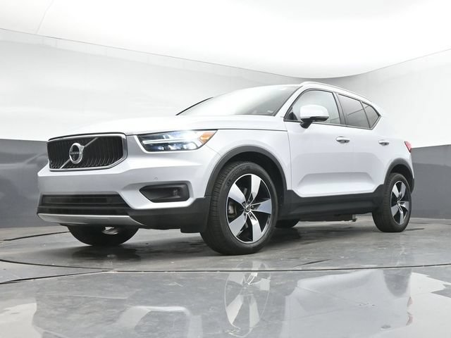 Used 2022 Volvo XC40 T4 Momentum FWD image 37