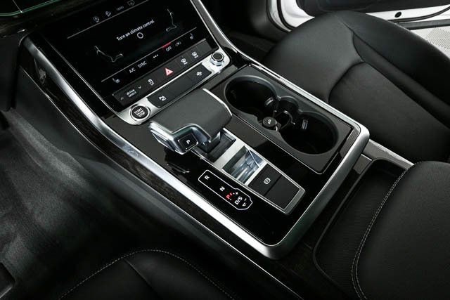 Used 2025 Audi Q8 Premium AWD/4WD image 19