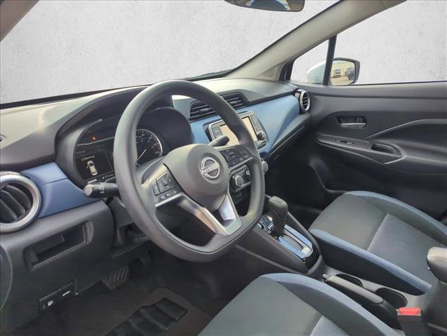 Used 2025 Nissan Versa SV image 10
