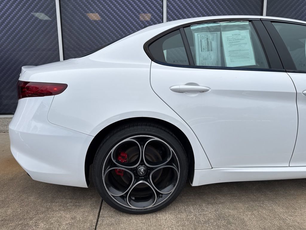Used 2022 Alfa Romeo Giulia Veloce image 4