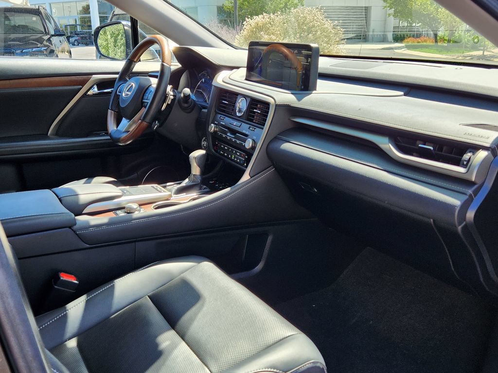 Used 2020 Lexus RX 350L Premium w/ Premium Package AWD/4WD image 16