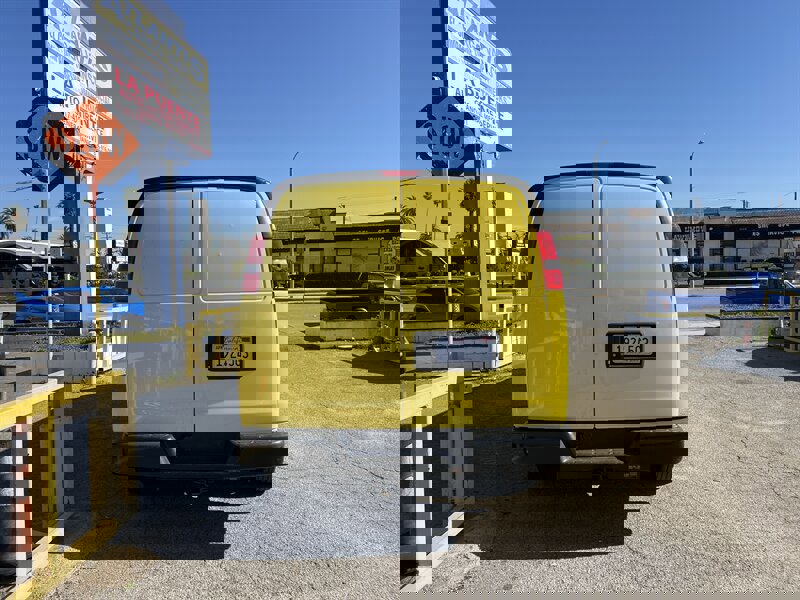 Used 2021 Chevrolet Express 2500 2500 w/ Driver Convenience Package image 3