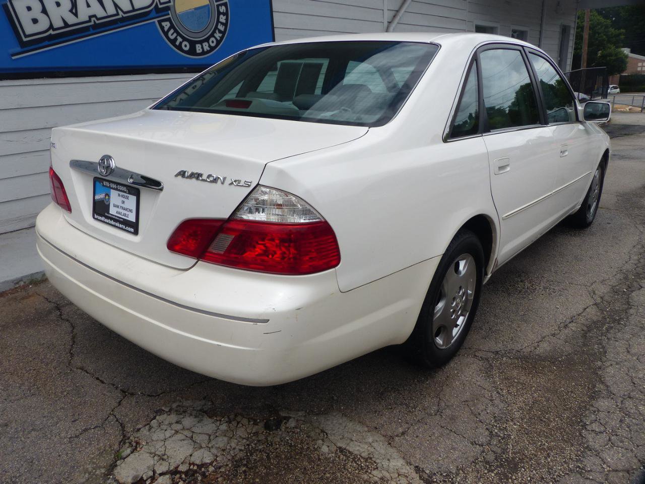 Used 2004 Toyota Avalon XL FWD image 5