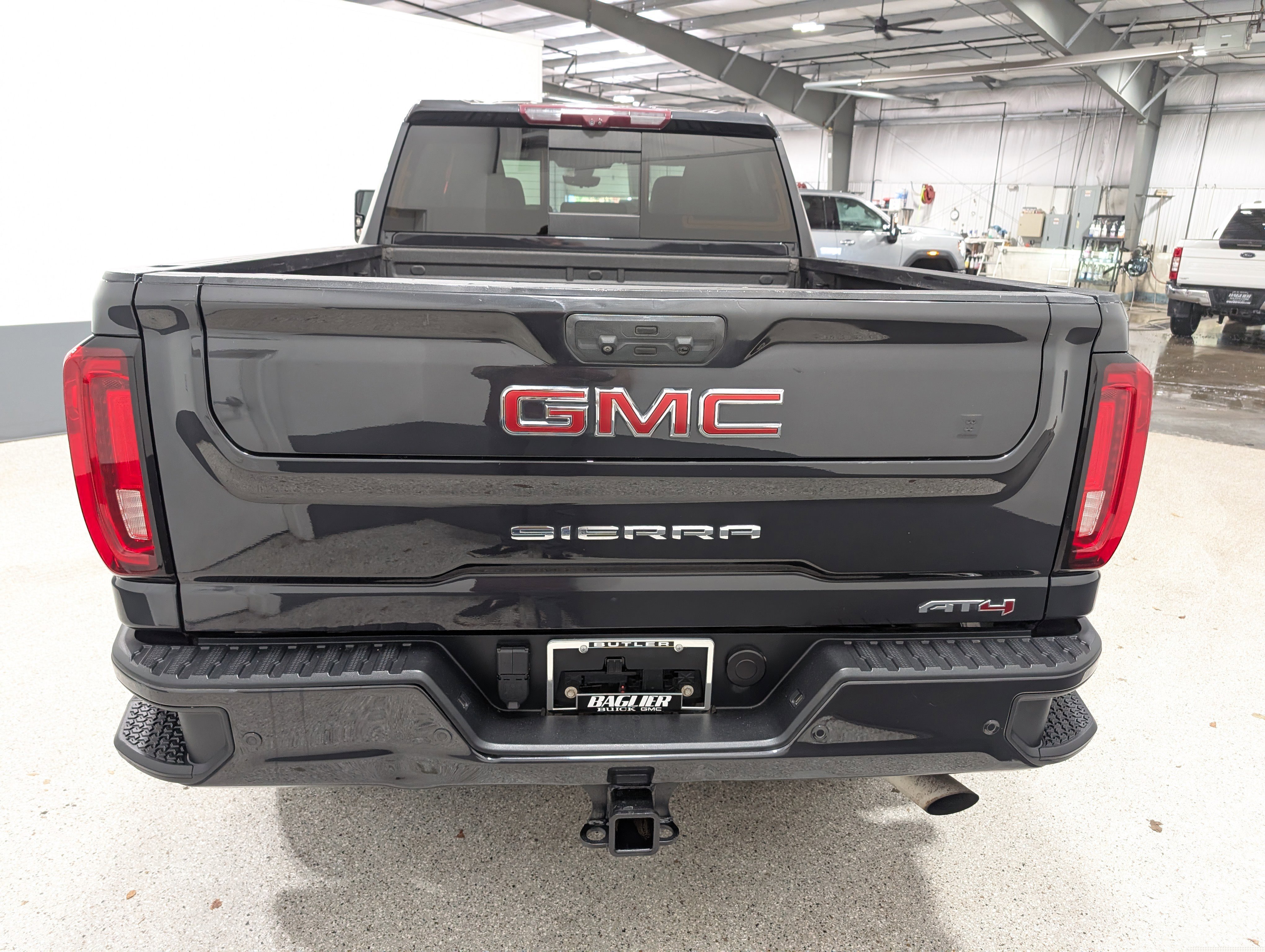 Used 2020 GMC Sierra 2500 AT4 w/ AT4 Premium Package image 4