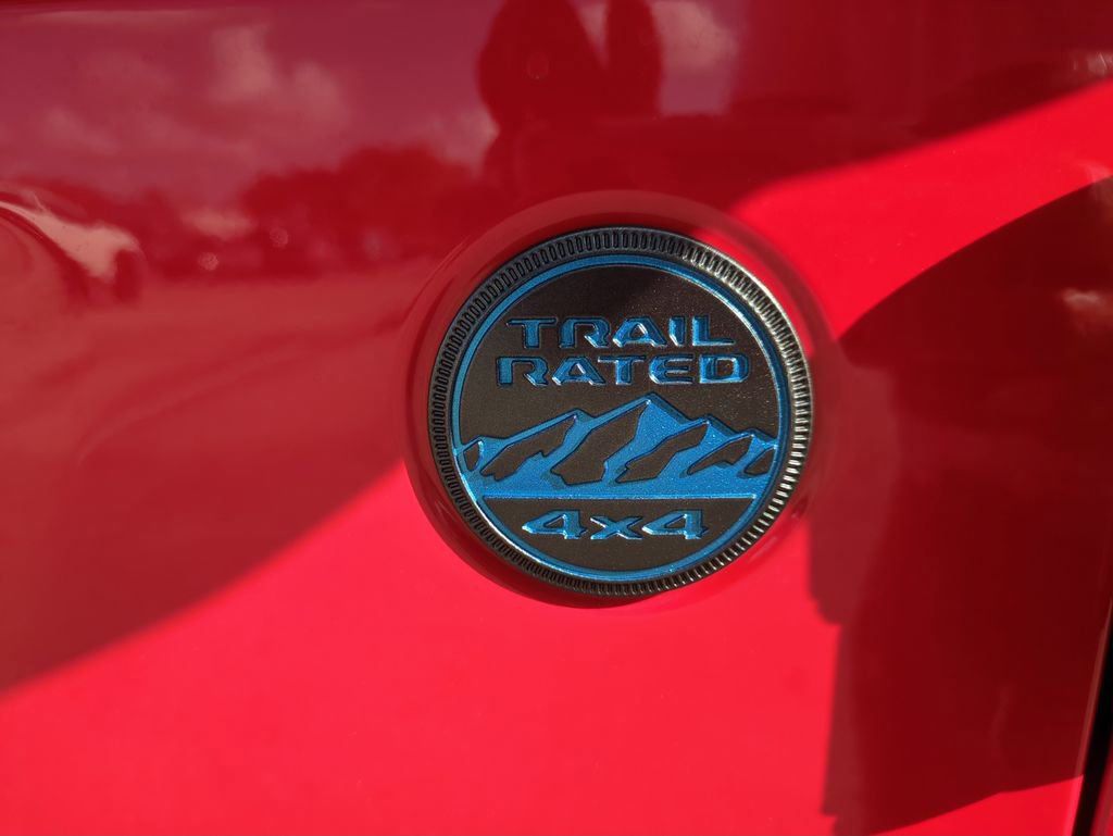 Used 2025 Jeep Wrangler Unlimited Sahara image 14