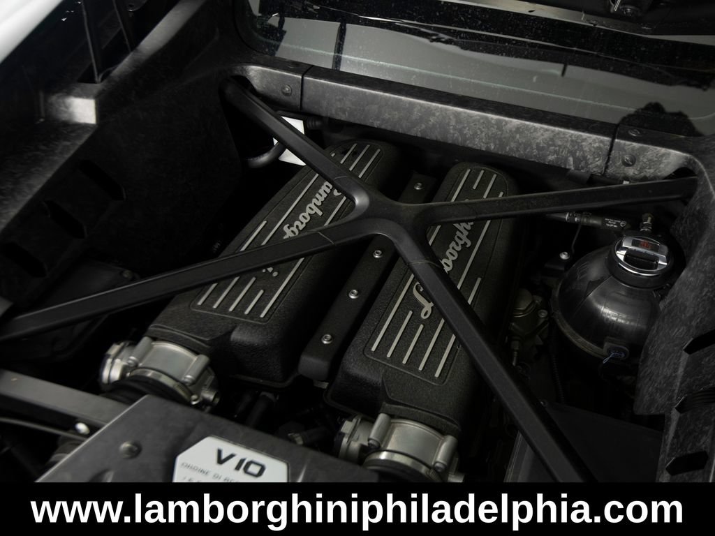 Used 2015 Lamborghini Huracan LP 610-4 AWD/4WD image 52