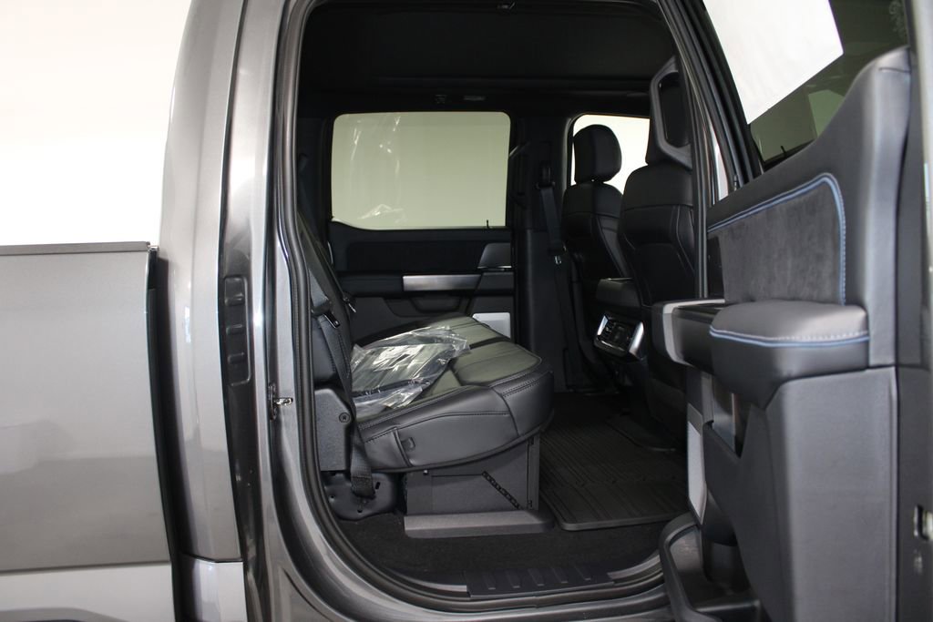 New 2026 Ford F250 Platinum image 34