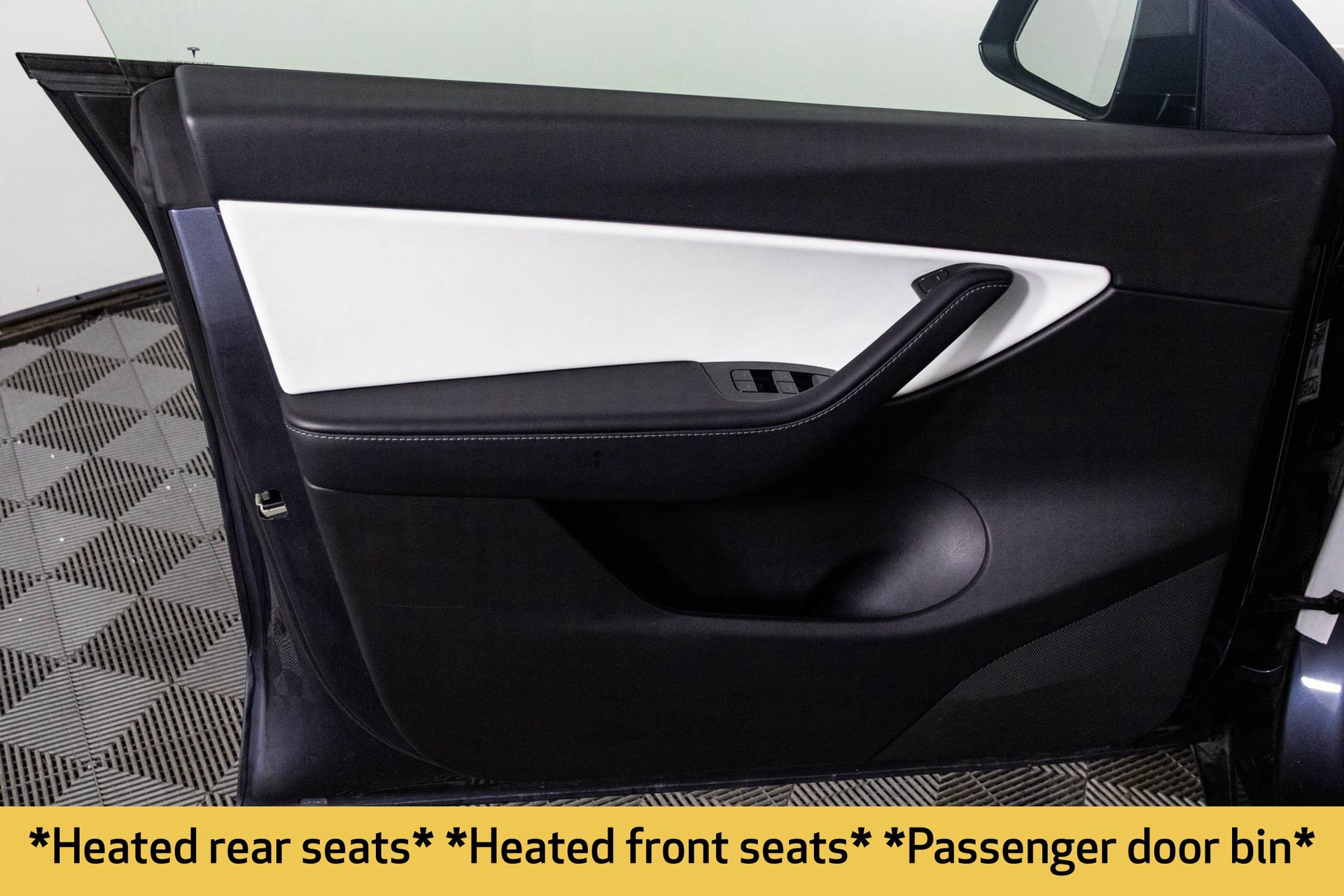 Used 2020 Tesla Model Y Long Range image 33