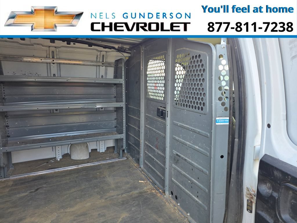 Used 2018 Chevrolet Express 3500 RWD image 9