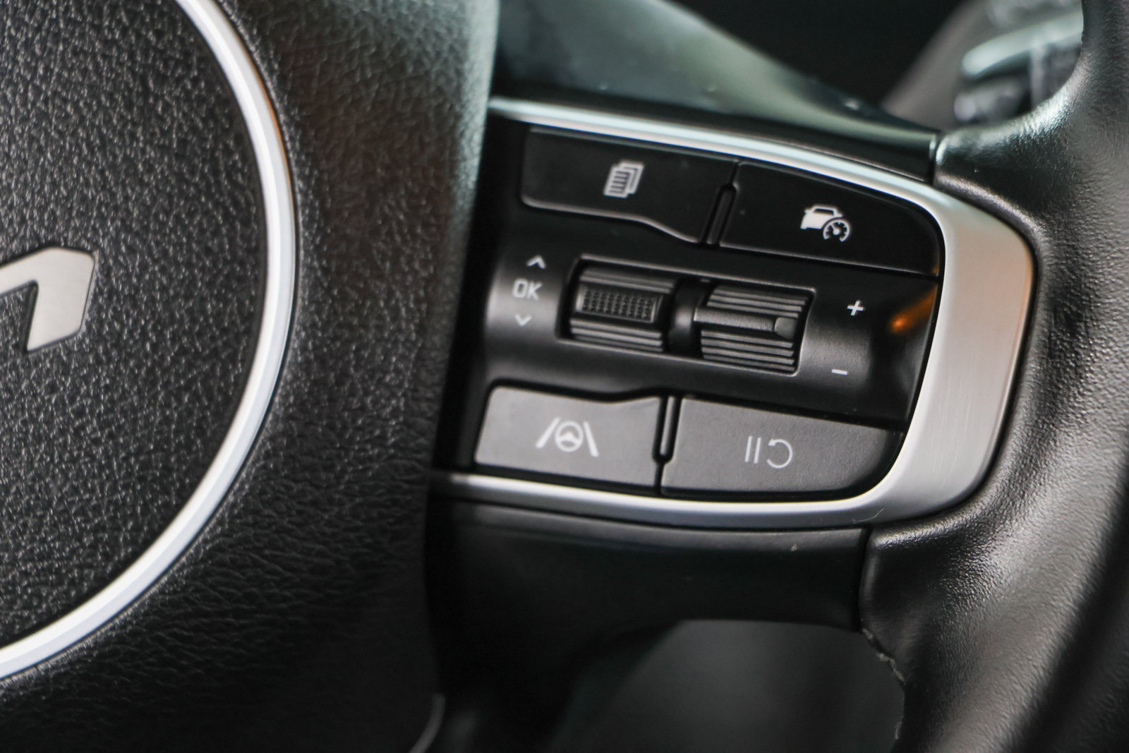 Used 2023 Kia Sportage X-Line AWD/4WD image 14