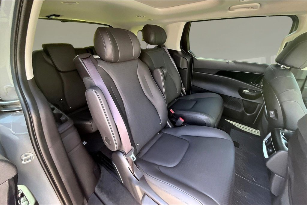 New 2027 Kia Carnival SX Prestige FWD image 10