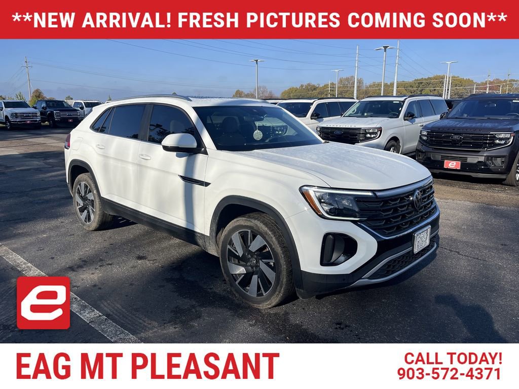 Used 2024 Volkswagen Atlas Cross Sport SE w/ Panoramic Sunroof Package