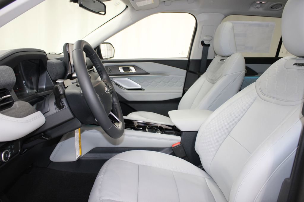 New 2026 Ford Explorer Platinum AWD/4WD image 15