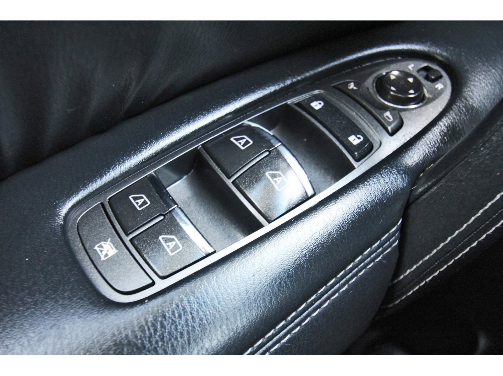 Used 2017 Nissan Armada SL w/ Moonroof Package image 24