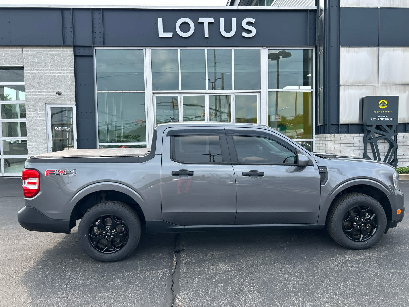 Used 2022 Ford Maverick XLT w/ Equipment Group 300A Standard AWD/4WD image 9