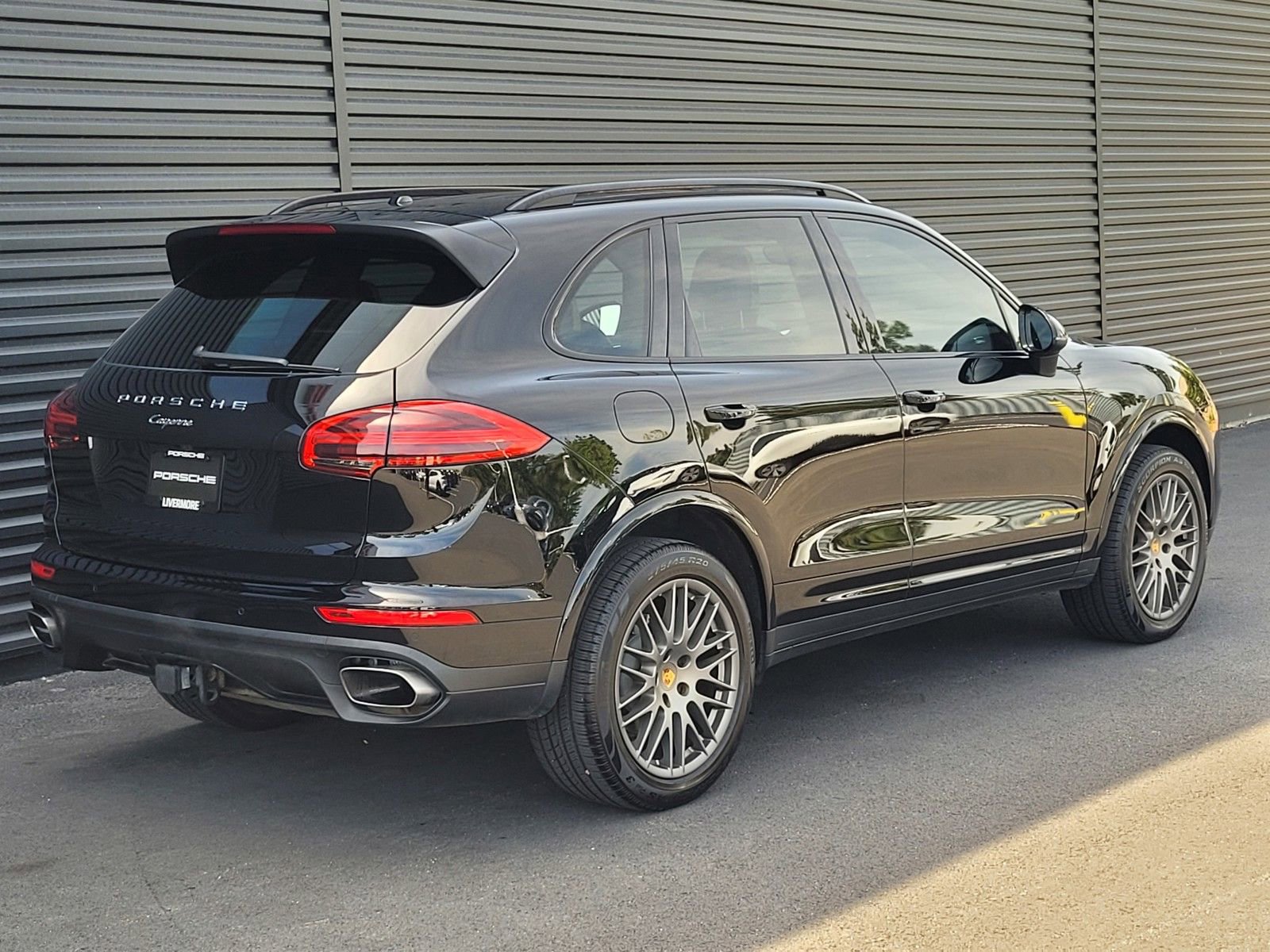 Used 2018 Porsche Cayenne Platinum Edition AWD/4WD image 6