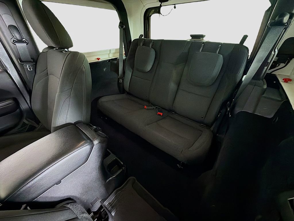 Used 2019 Jeep Wrangler Sport S image 22