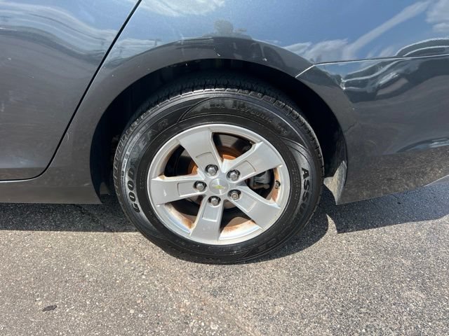 Used 2016 Chevrolet Malibu LT FWD image 9