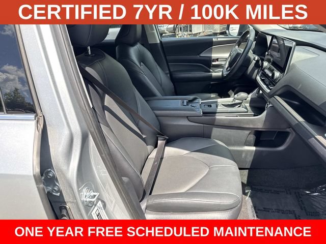 Used 2025 Toyota Grand Highlander AWD image 9