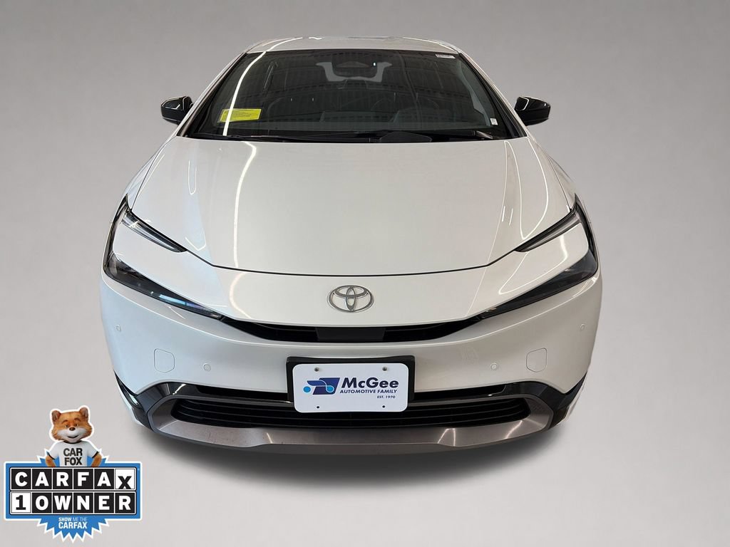 Used 2024 Toyota Prius XLE AWD/4WD image 9