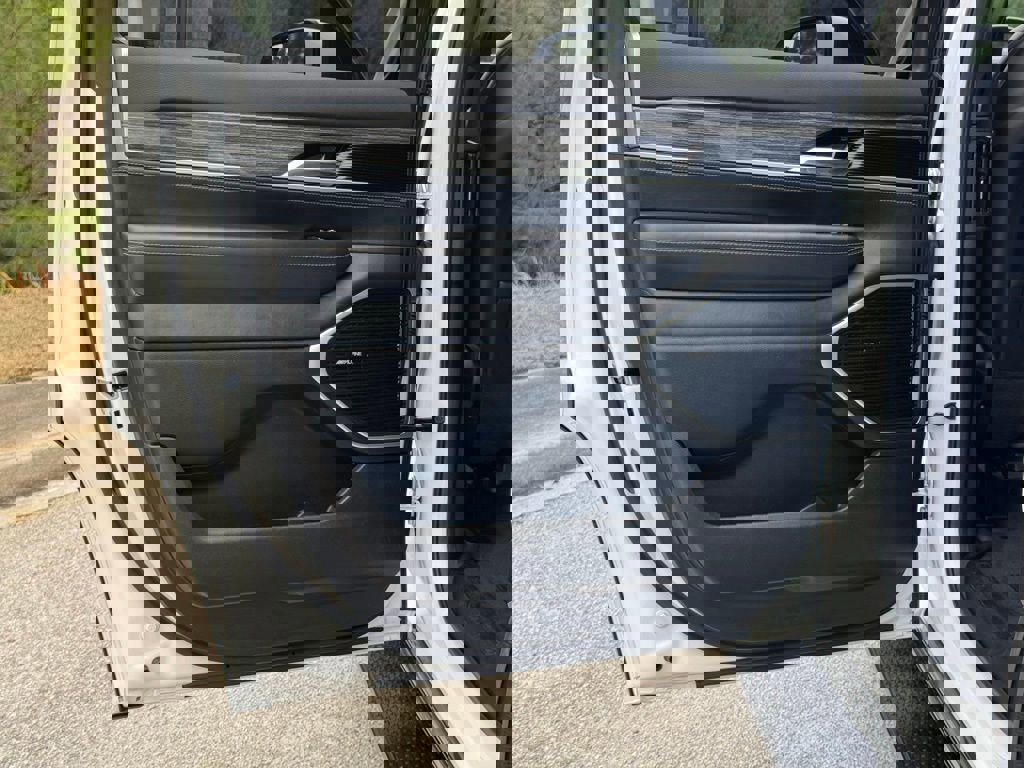 Used 2022 Jeep Wagoneer Series II image 30