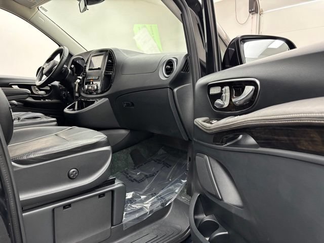 Used 2019 Mercedes-Benz Metris Passenger image 23