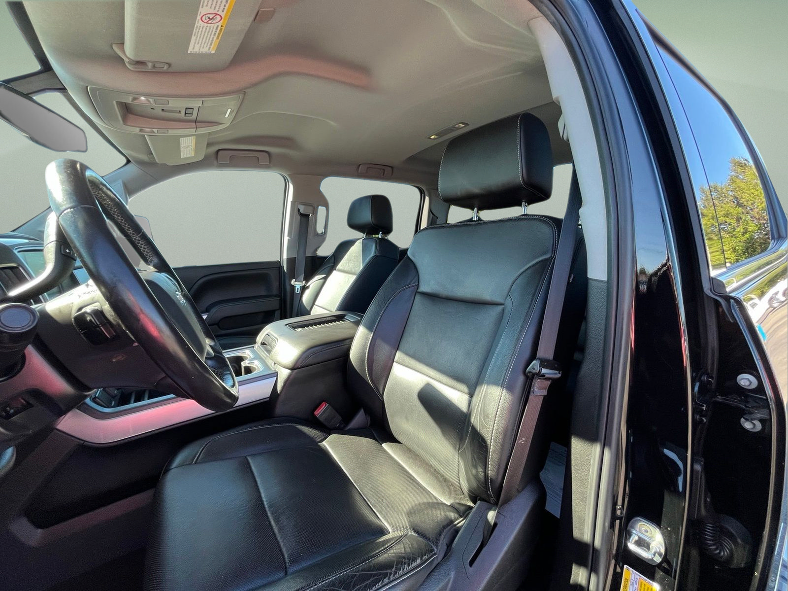 Used 2018 Chevrolet Silverado 2500 LTZ w/ Duramax Plus Package AWD/4WD image 12