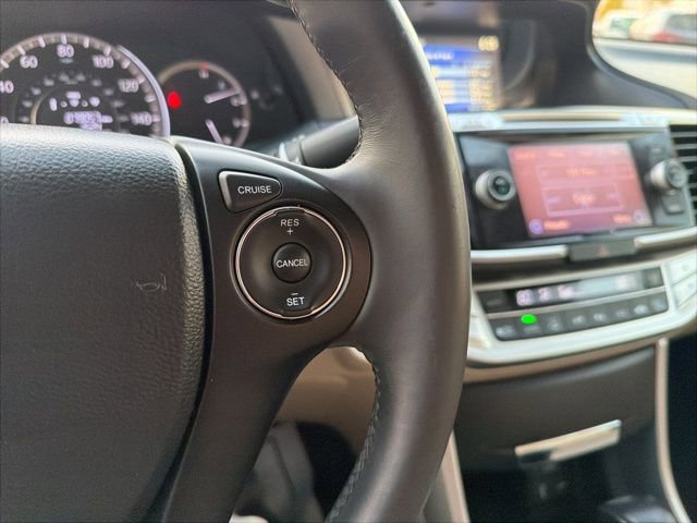 Used 2015 Honda Accord EX-L image 41