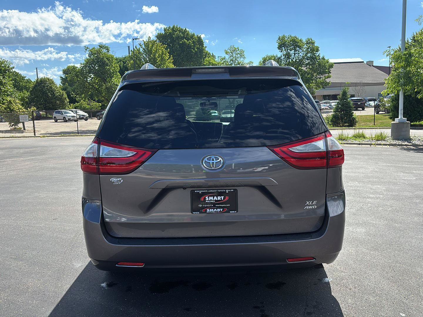 Used 2015 Toyota Sienna XLE AWD/4WD image 12